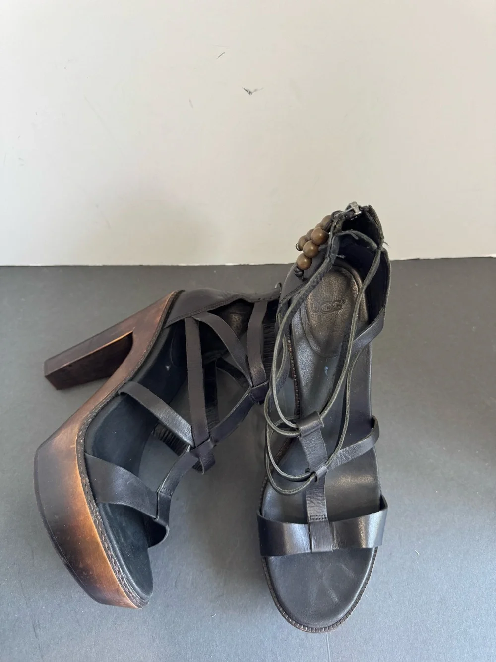 UGG Salima Platform High Heel Sandal Gladiator Pumps Black Leather. Size 10